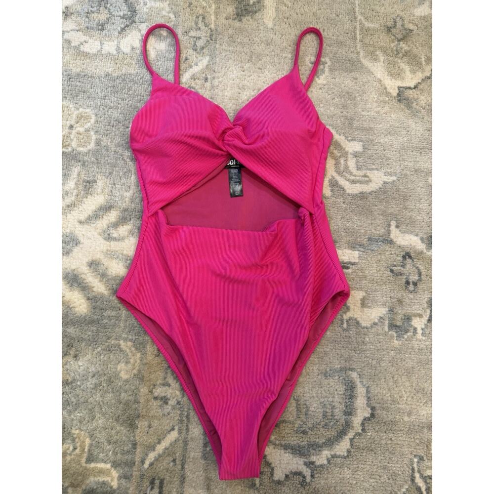 Beach Riot Annalisa Textured One-Piece Swimsuit Beach Riot Raspberry - Picture 4 of 16